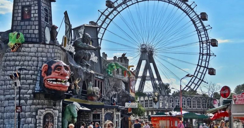 Prater Park & Giant Ferris Wheel (Riesenrad)