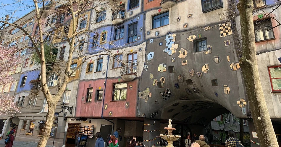 Hundertwasserhaus – Una audaz visión del arte moderno en Viena