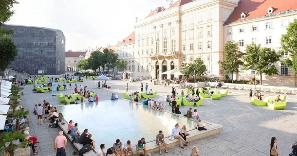 MuseumsQuartier (MQ)